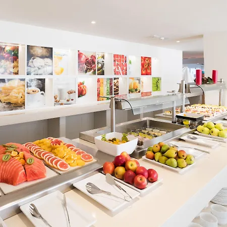 Arena Aparthotel