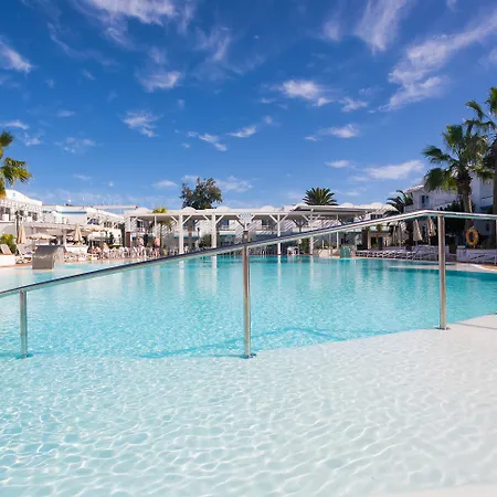 Aparthotel Arena 3*