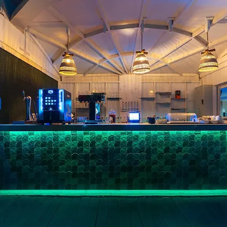 Arena Aparthotel 3*