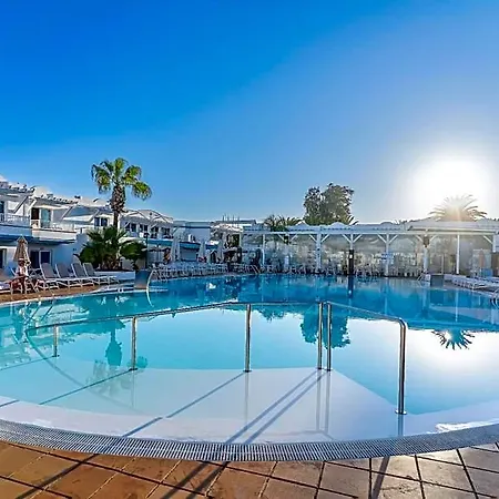 Aparthotel Arena 3*