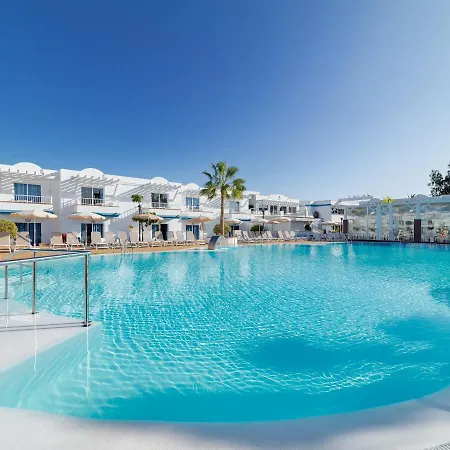 Aparthotel Arena 3*