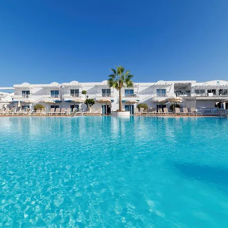 Arena Aparthotel