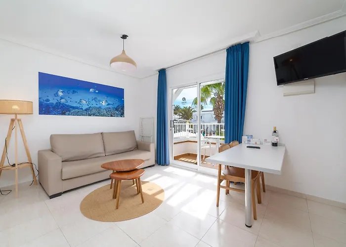 Arena Aparthotel